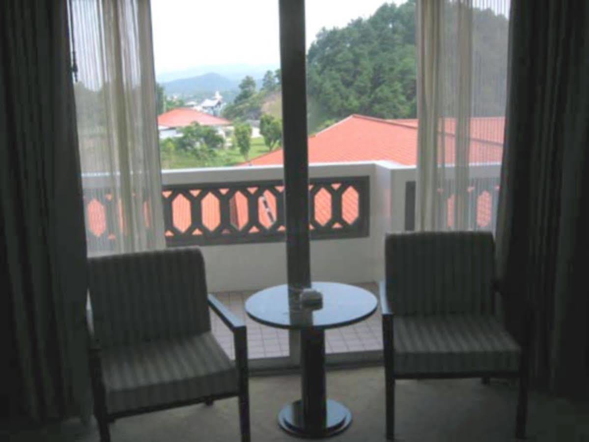 Merryland Resort Guilin Exterior photo